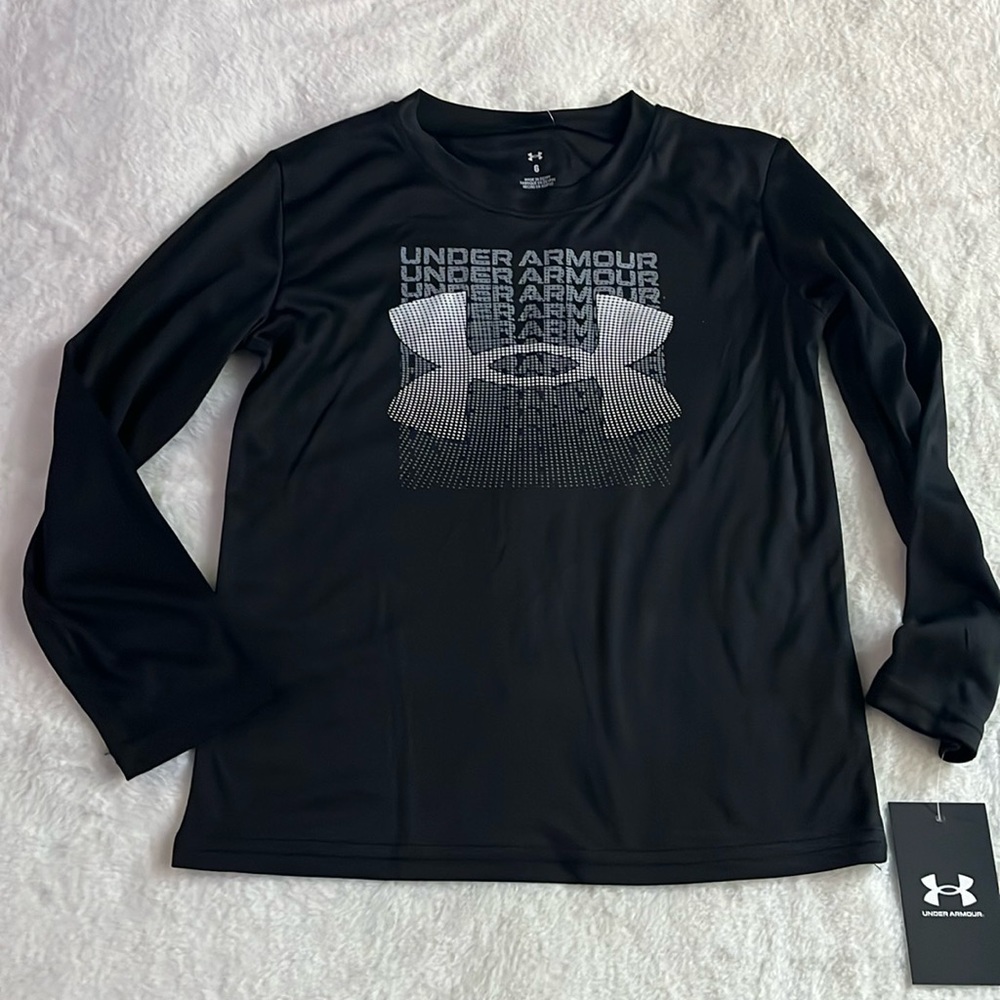 New Under Armour Outfit - Picture 2 of 5